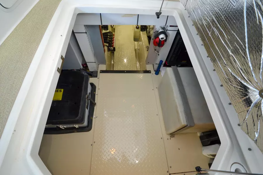 2005 Sea Ray 500 Sedan Bridge