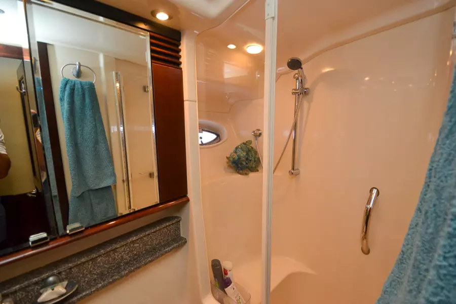 2005 Sea Ray 500 Sedan Bridge