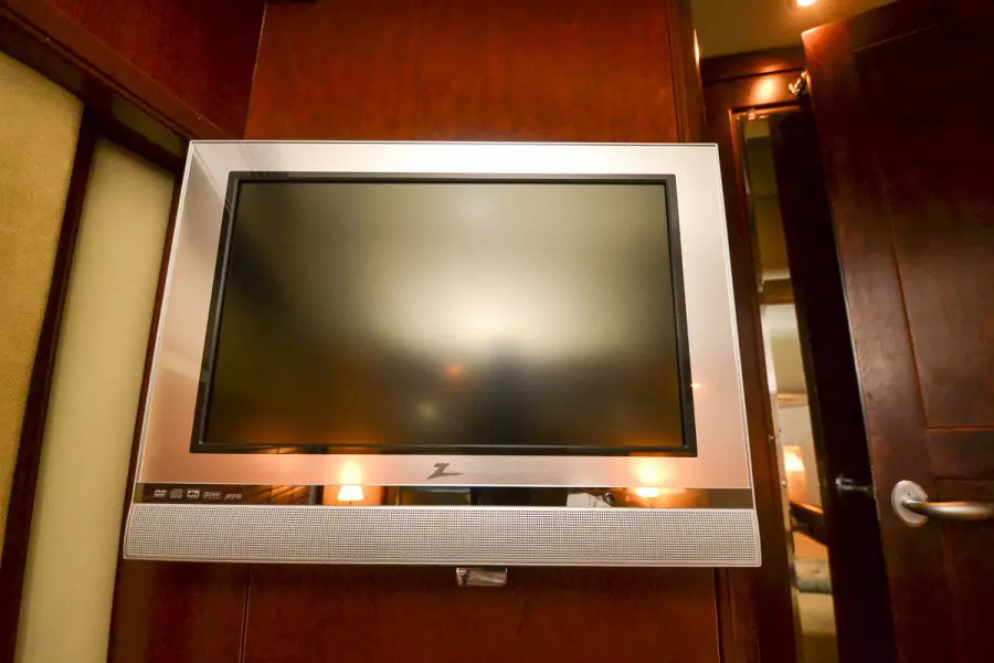 2005 Sea Ray 500 Sedan Bridge