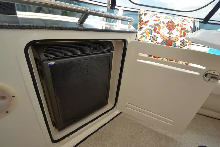 2005 Sea Ray 500 Sedan Bridge