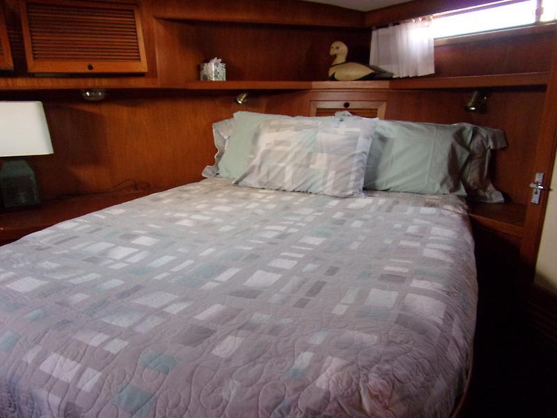 1985 President motor yacht