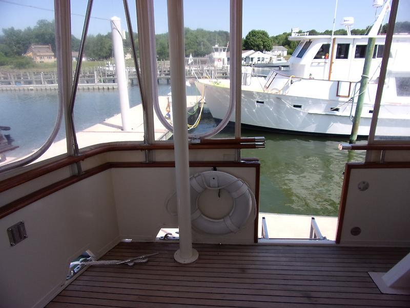 1985 President motor yacht