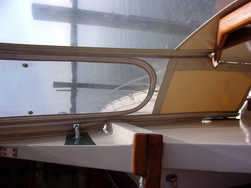 1985 President motor yacht