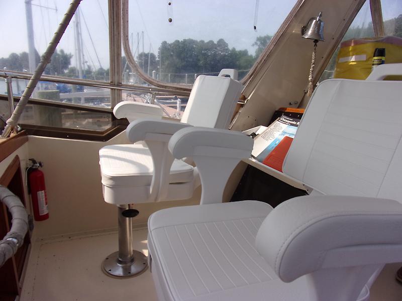 1985 President motor yacht