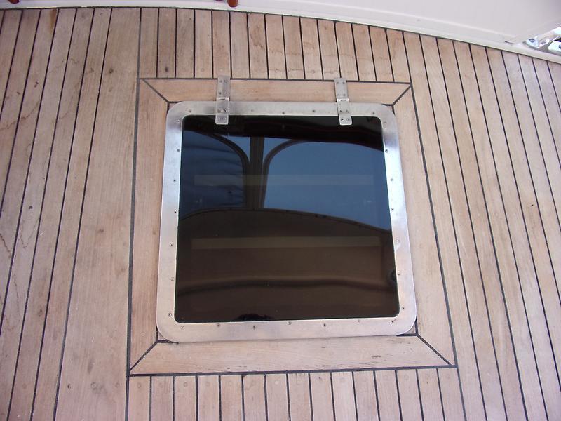 1985 President motor yacht