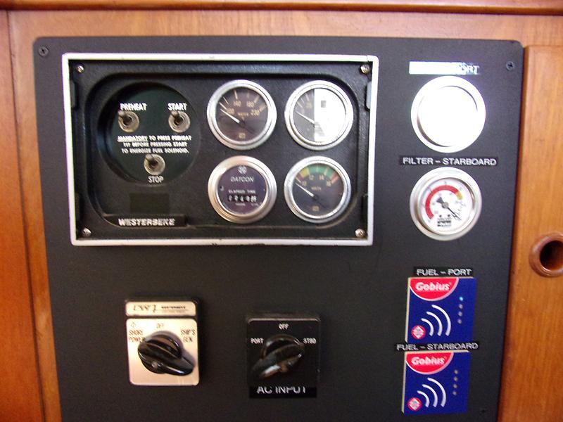 1985 President motor yacht
