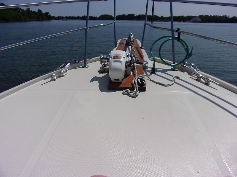 1985 President motor yacht