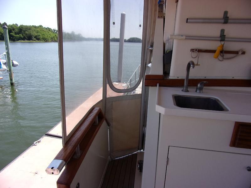 1985 President motor yacht