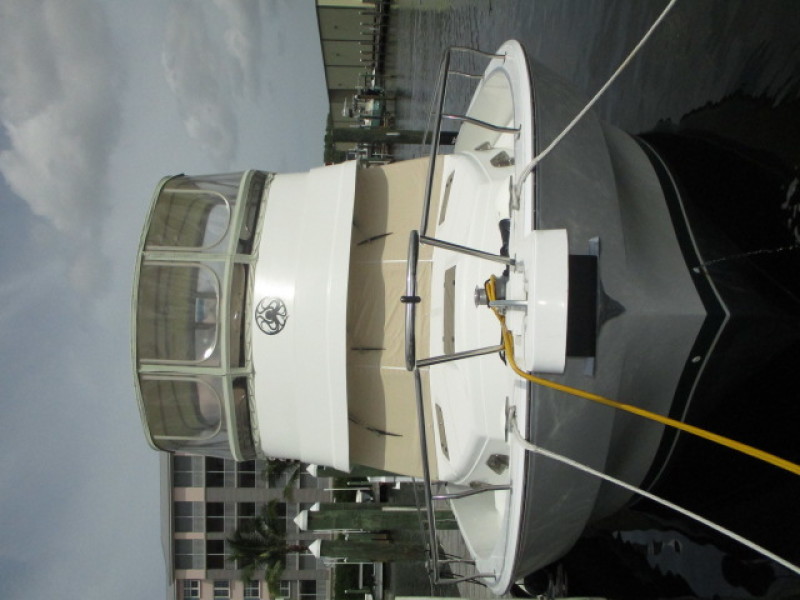 2002 Mainship 390