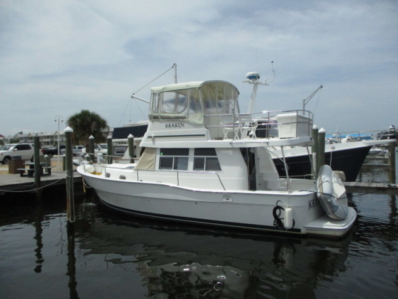 2002 Mainship 390