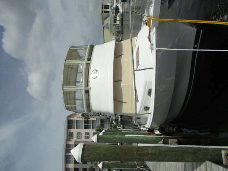 2002 Mainship 390
