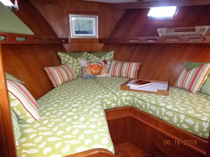 2001 DeFever offshore cruiser