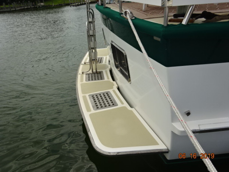 2001 DeFever offshore cruiser