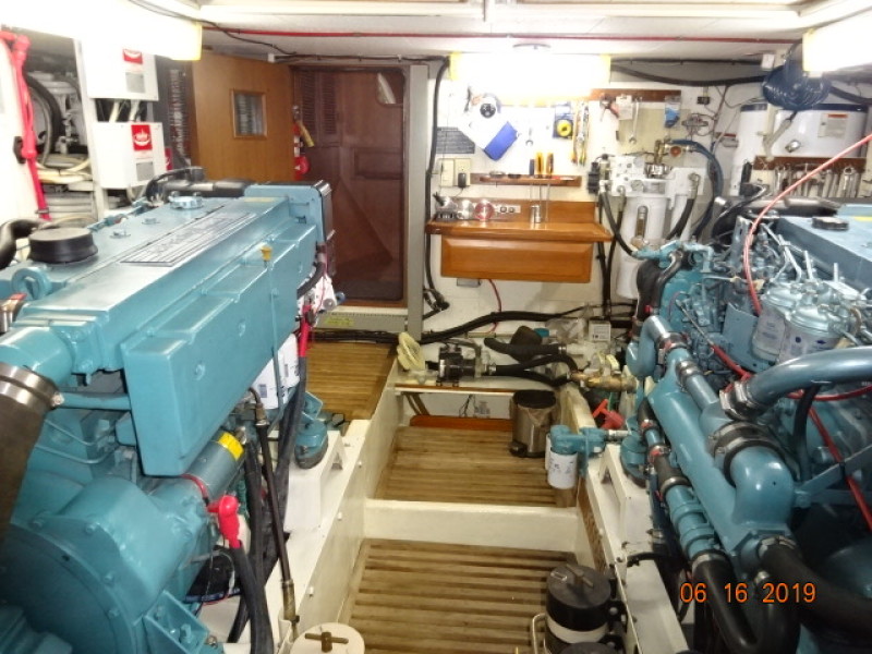 2001 DeFever offshore cruiser