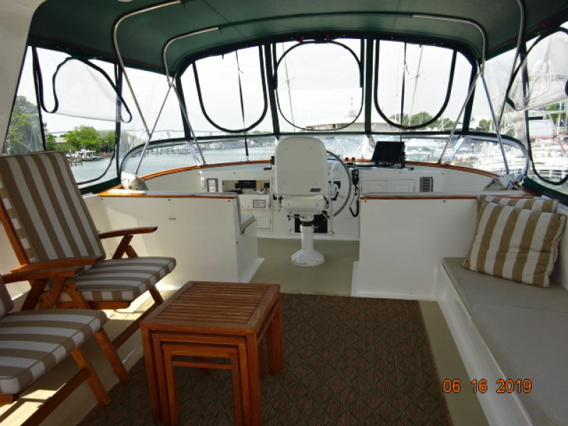 2001 DeFever offshore cruiser