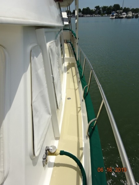 2001 DeFever offshore cruiser