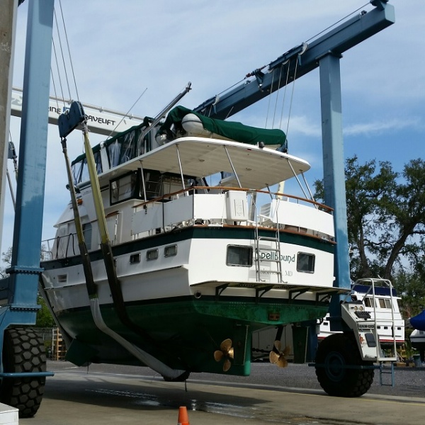 2001 DeFever offshore cruiser