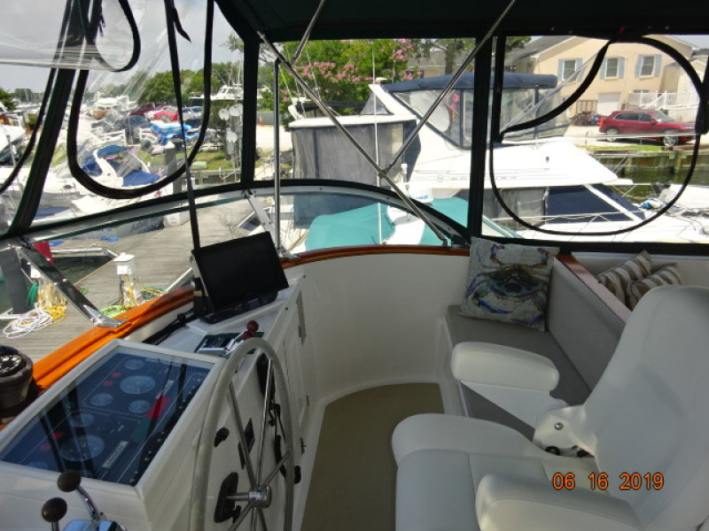 2001 DeFever offshore cruiser