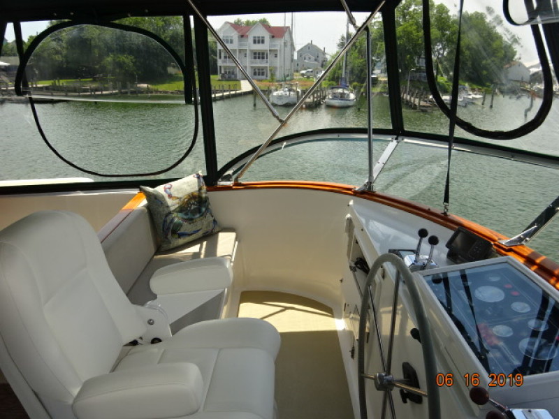 2001 DeFever offshore cruiser