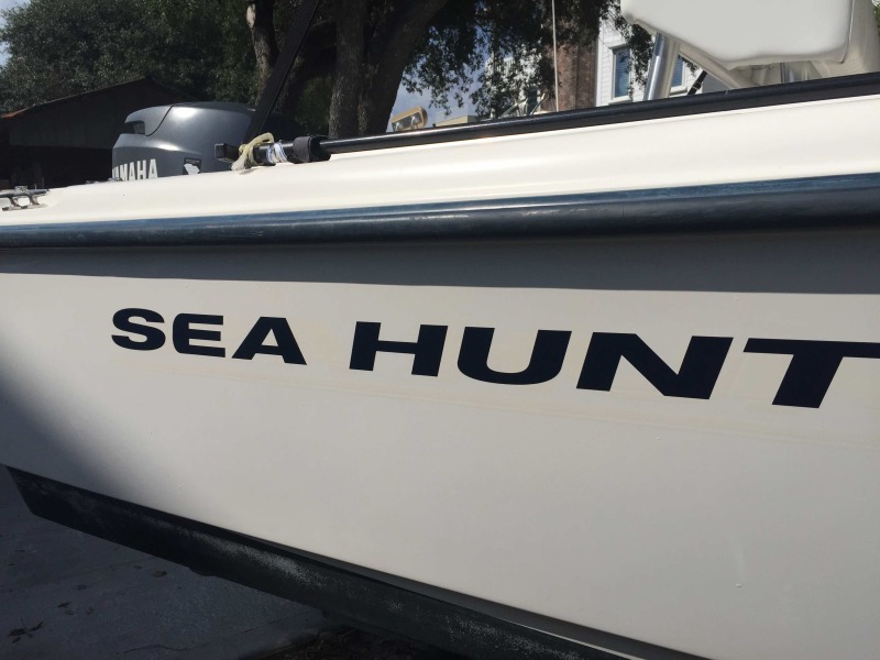 1999 Sea Hunt Triton 172