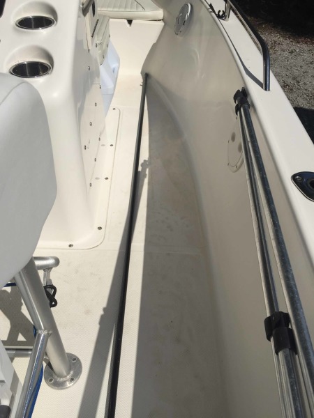 1999 Sea Hunt Triton 172