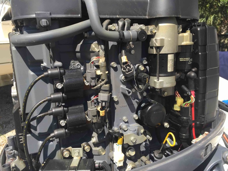 1999 Sea Hunt Triton 172