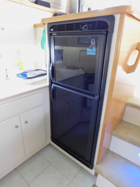 1998 Carver 405