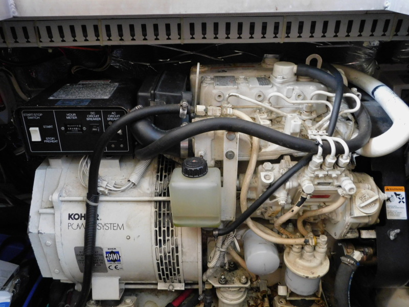 1998 Carver 405