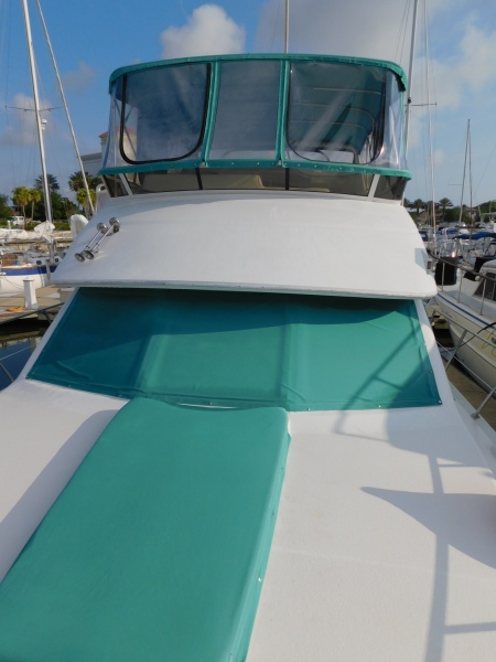 1998 Carver 405