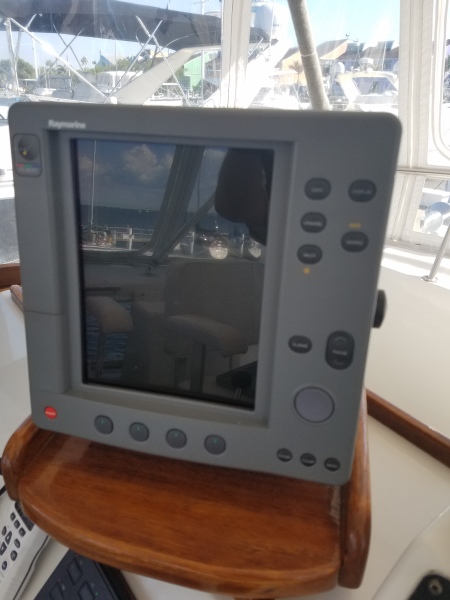 1990 Chris-Craft Catalina