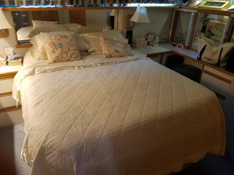 1990 Chris-Craft Catalina