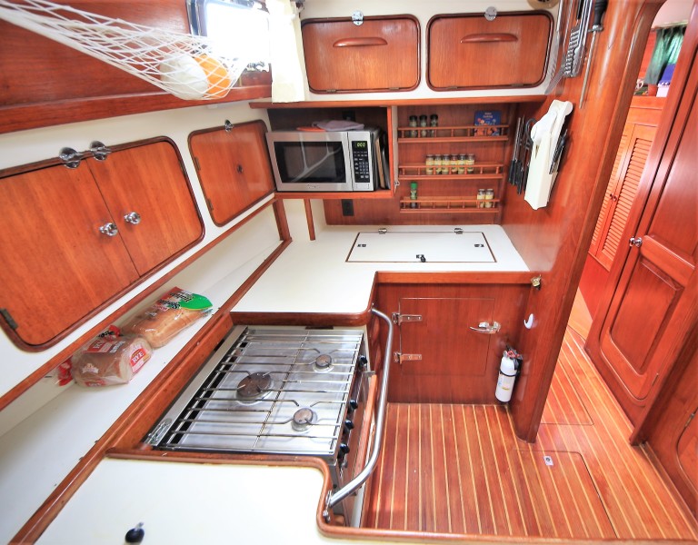 1980 Gulfstar Sailmaster - Photo 9