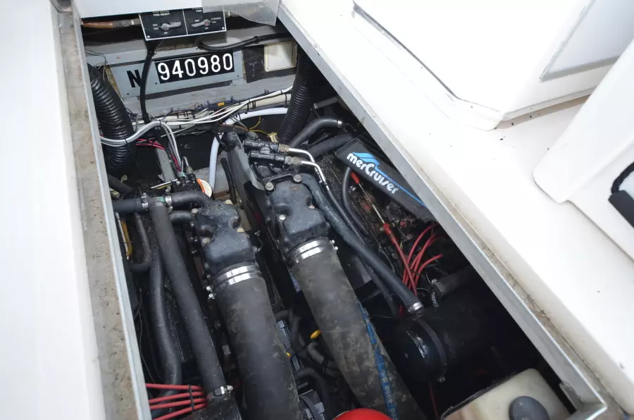 1988 Sea Ray 340 Express Cruiser