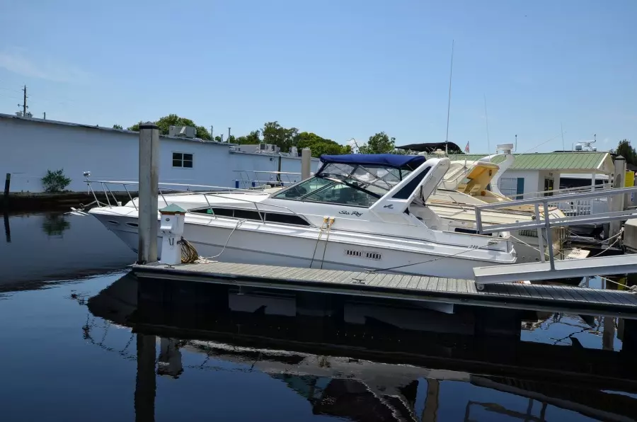 1988 Sea Ray 340 Express Cruiser