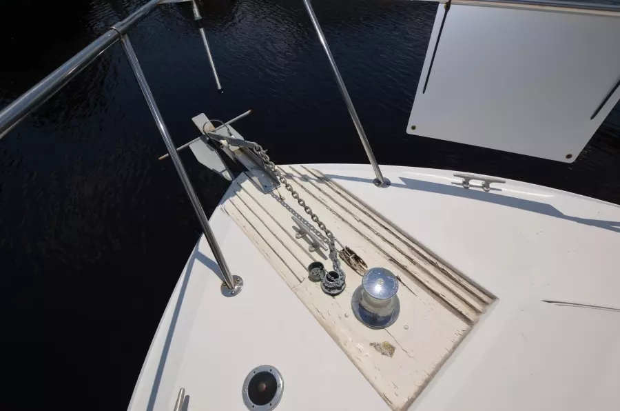 1988 Sea Ray 340 Express Cruiser