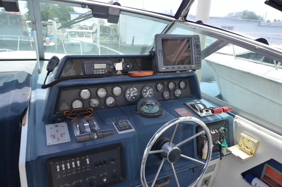 1988 Sea Ray 340 Express Cruiser