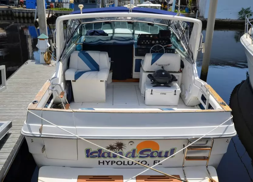 1988 Sea Ray 340 Express Cruiser