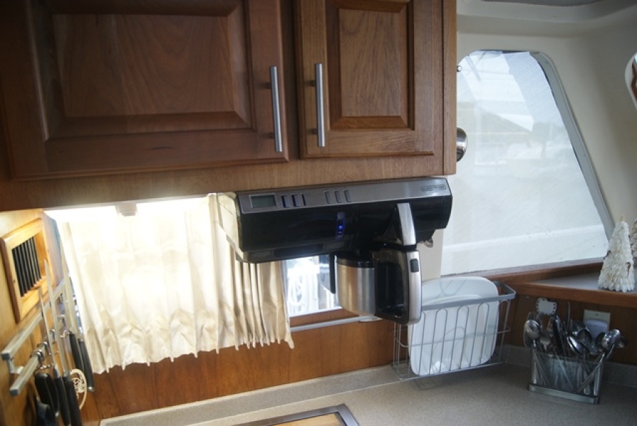 1998 Mainship 350