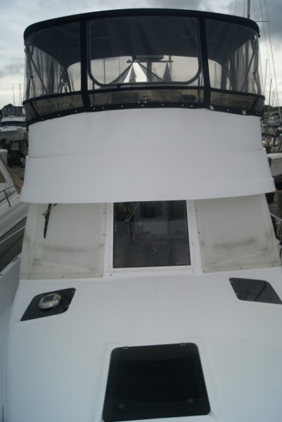 1998 Mainship 350
