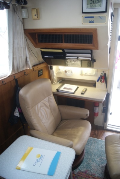 1998 Mainship 350
