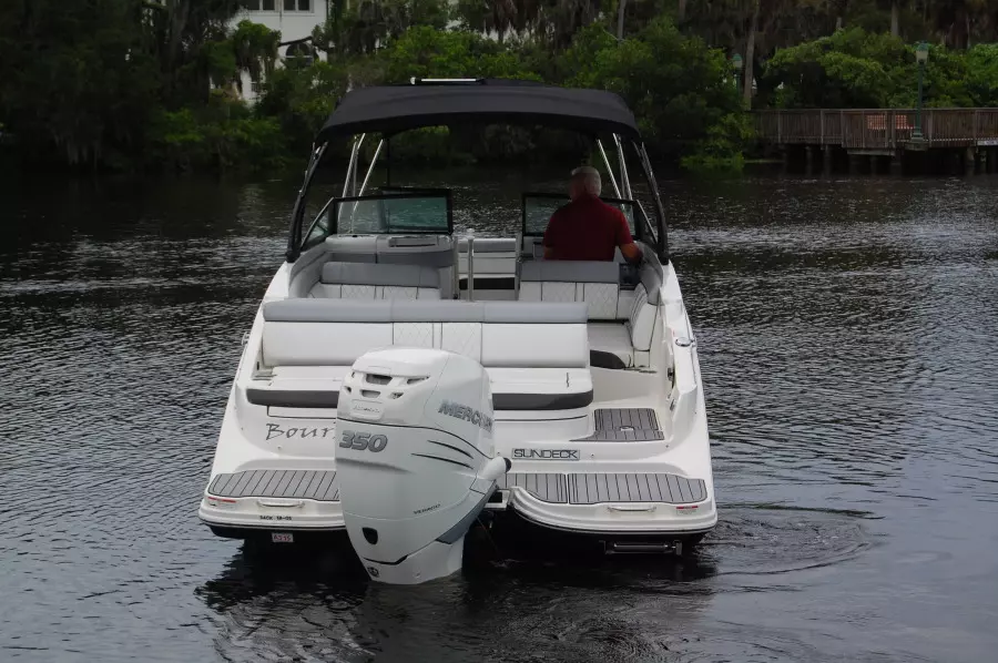 2016 Sea Ray 270 SDX-OB