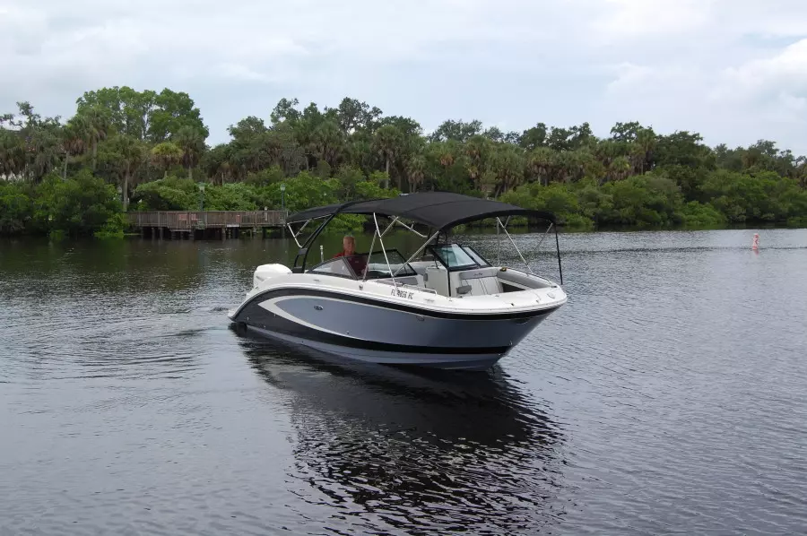 2016 Sea Ray 270 SDX-OB