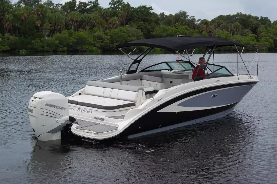 2016 Sea Ray 270 SDX-OB