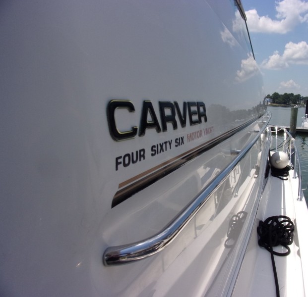 2004 Carver 466 Carver Aft Cabin