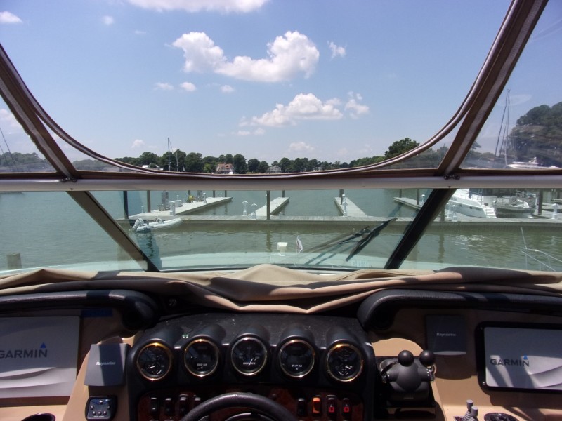 2004 Carver 466 Carver Aft Cabin