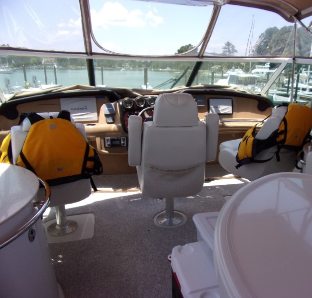 2004 Carver 466 Carver Aft Cabin