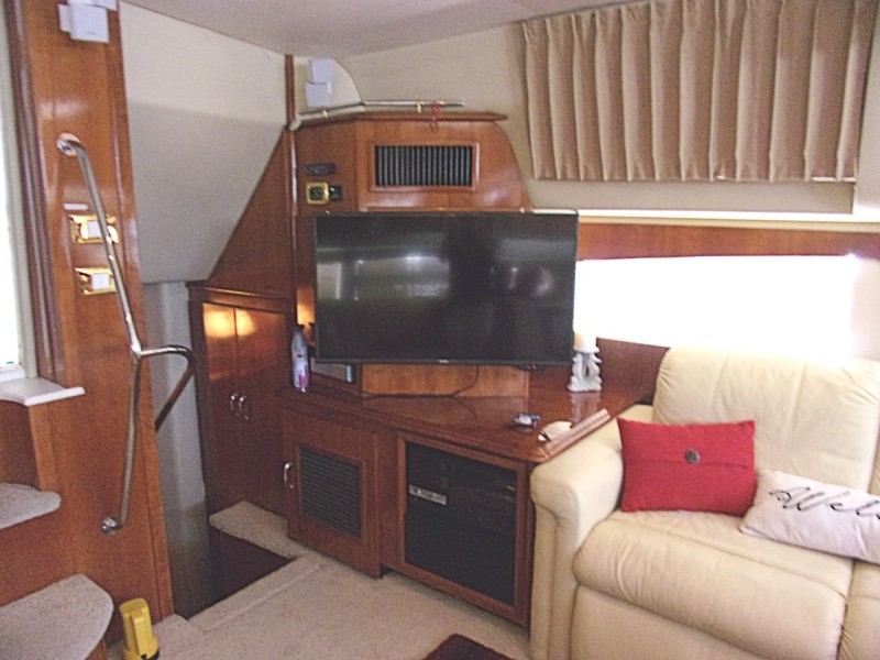 2004 Carver 466 Carver Aft Cabin