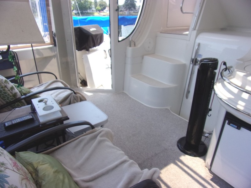 2004 Carver 466 Carver Aft Cabin