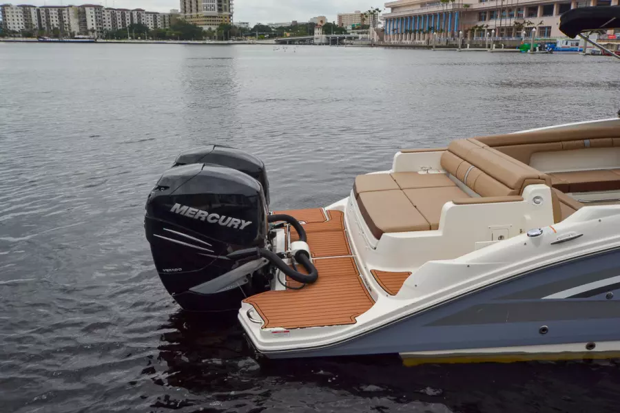 2017 Sea Ray 290 SDX