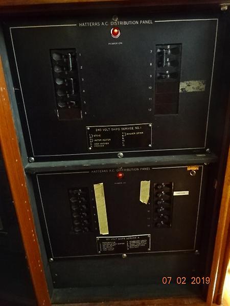 1975 Hatteras "58" LRC